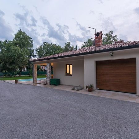 Villa Mirabella Umag Buitenkant foto