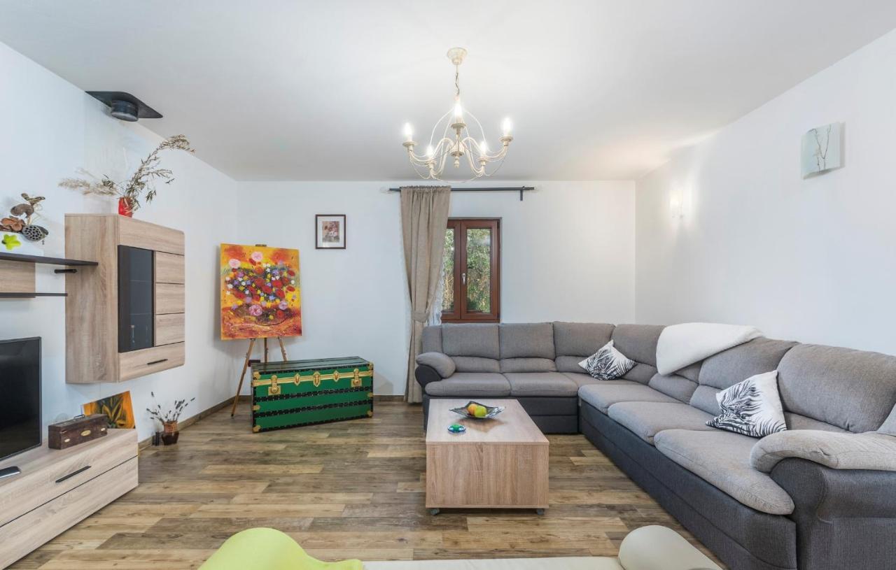 Villa Mirabella Umag Buitenkant foto