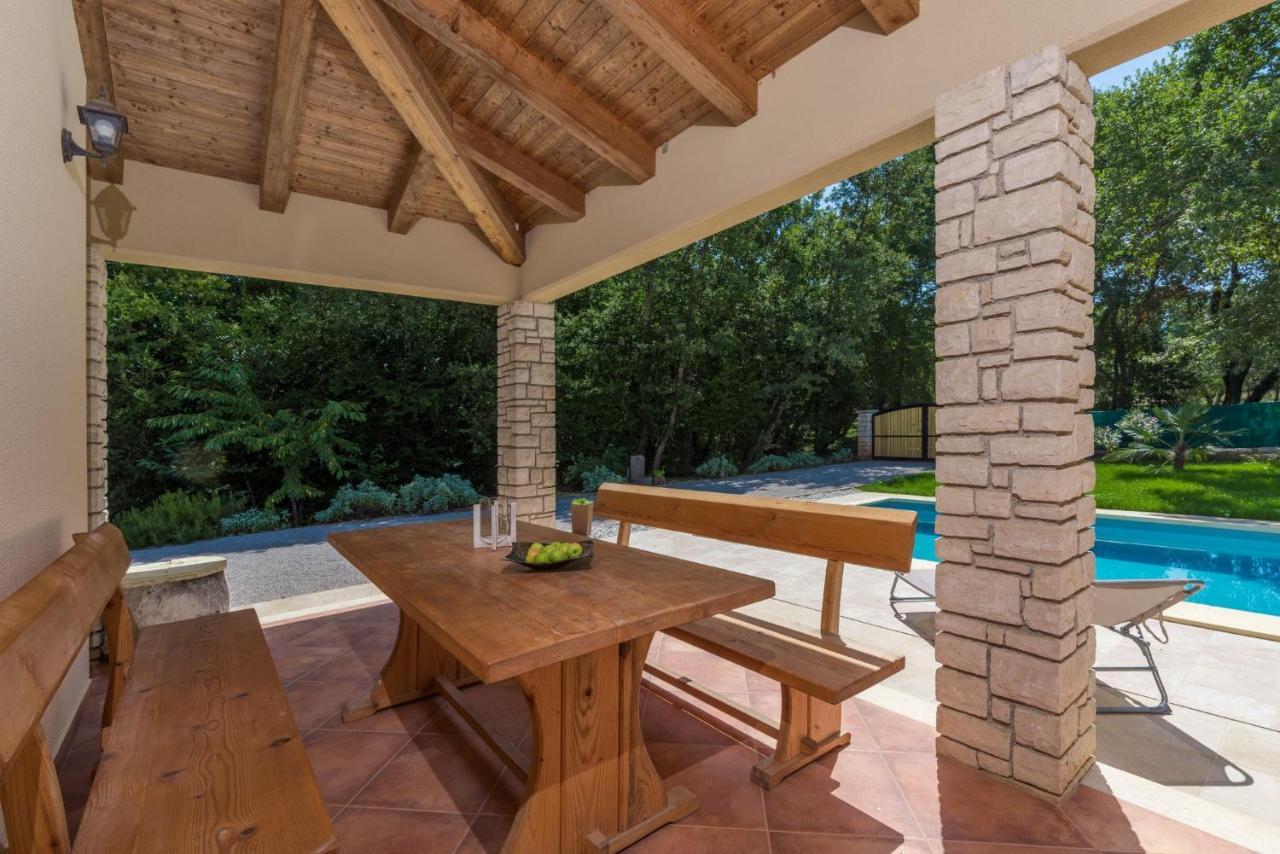 Villa Mirabella Umag Buitenkant foto
