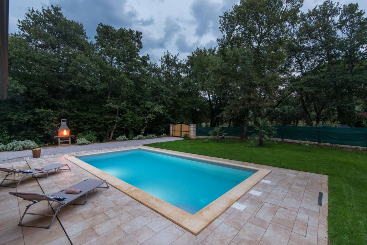 Villa Mirabella Umag Buitenkant foto